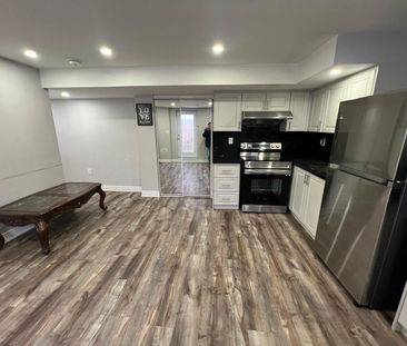 For Lease - 15 Tiger Crescent, Brampton, Ontario - Photo 6