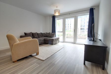 Melrose Apartment, Bell Barn Road, Park Central - Photo 3