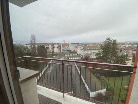 Location Appartement 4 pièces 78m² ST LOUIS 68300 - Photo 2