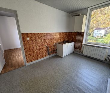 Location Appartement 2 pièces 27m² HOMECOURT 54310 - Photo 2
