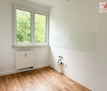 2-Raum-Wohnung im Barbara-Uthmann-Ring mit Balkon - Annaberg-Buchholz! - Photo 1