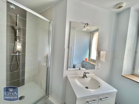 Location Appartement 3 pièces 69m² ST ETIENNE 42000 - Photo 5