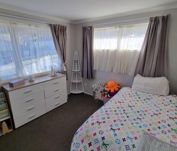 102 Melksham Drive, Churton Park - Photo 5