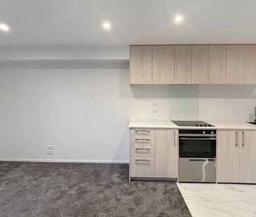 Boutique Studio in Merivale - Photo 3