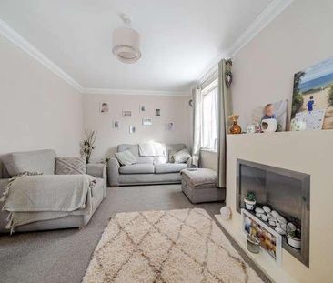 Thatcham, Berkshire, RG19 - Photo 2