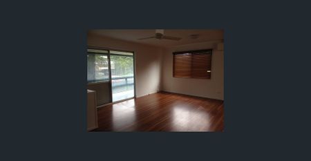 Spacious 4-Bedroom Home with Dual Living & Huge Shed! - Photo 2