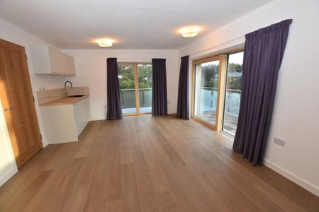 2 bedroom detached house to rent - Photo 2