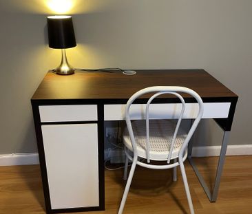 Thomastown - Photo 1