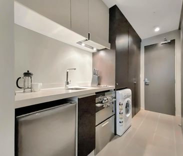 ***Welcome to apartment W4.02A in Revolucion Apartments*** - Photo 4