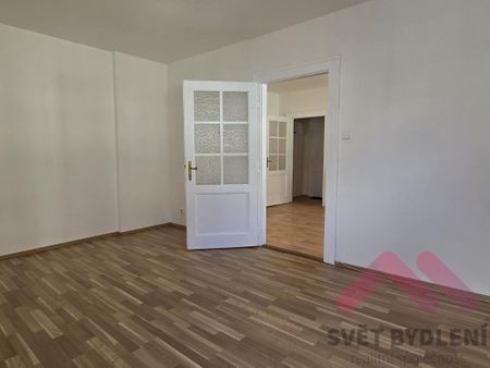 Pronájem bytu 2+kk 38 m2 - Fotografie 2