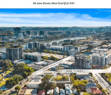 Furnished & Spacious - A Private Top Floor Studio - Living in the H... - Photo 2