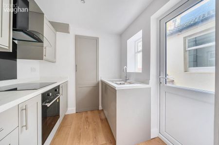 1 bedroom terraced house to rent - Photo 5