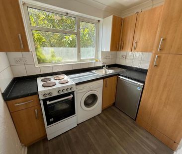 1 bedroom flat to rent - Photo 6
