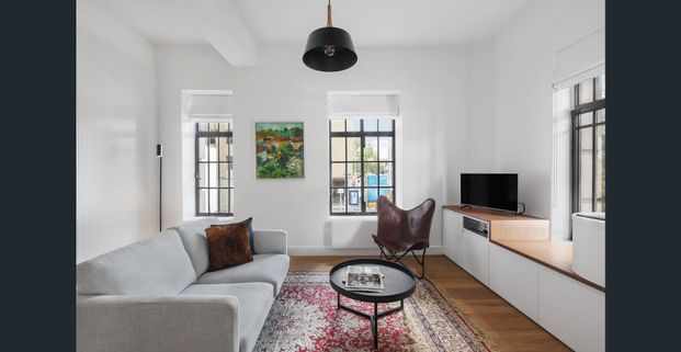Long Term, Elegant Suite on Collins Street Melbourne - Photo 1