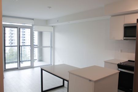 For Lease - 1461 Lawrence Avenue Unit# 803, Toronto, Ontario - Photo 3
