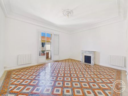 Location Appartement 4 pièces 84m² NICE 06300 - Photo 2