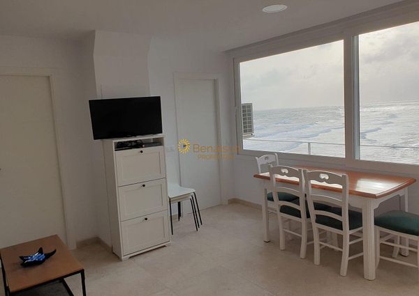 For rent MID SEASON 01/10/2024 - 30/06/2025 magnificent apartment in Calahonda (Mijas).