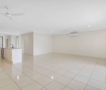 Prime Waterfront Living! - Photo 1
