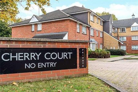 Cherry Court, Hatch End, Middlesex, HA5 - Photo 4