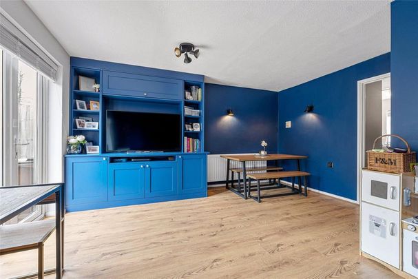 3 bedroom terraced house to rent - Photo 1