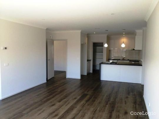 Family Home Situated Close to Parks! - Photo 1