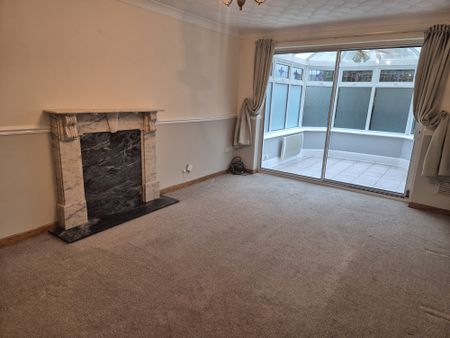 Watersedge, Frodsham - Photo 2