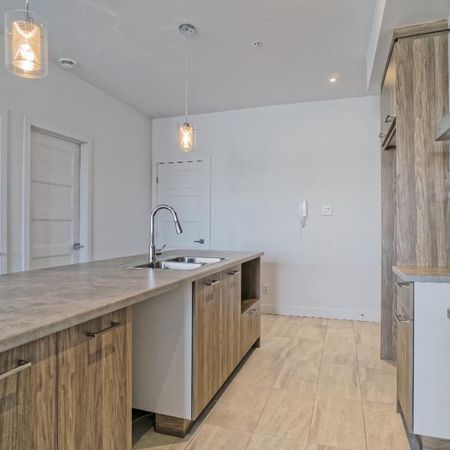 MAGNIFIQUE 4 1/2 - LIBRE 1er DÉCEMBRE - ASCENSEUR - Photo 4