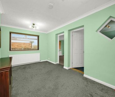 3 bedroom semi-detached bungalow to rent - Photo 2