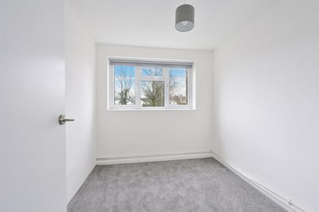 To Let 2 Bed Apartment - Photo 4