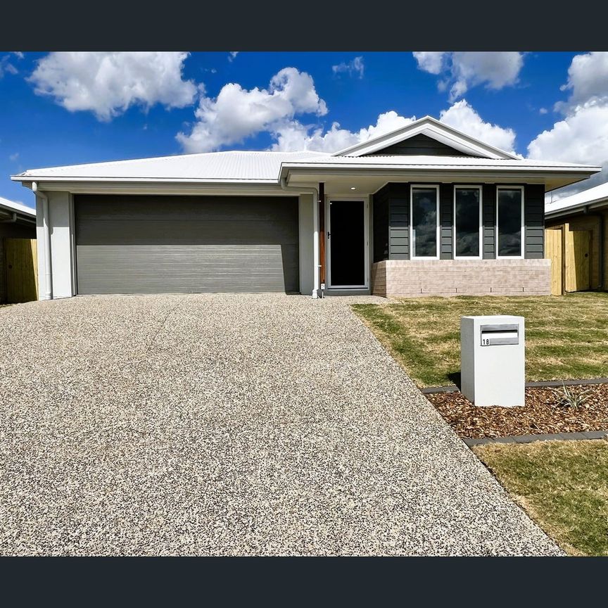 18 Flame Tree Road, Cotswold Hills, Qld 4350 - Photo 1