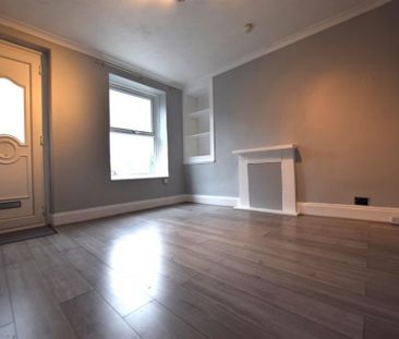 2 Bedroom Terraced To Let - Photo 6