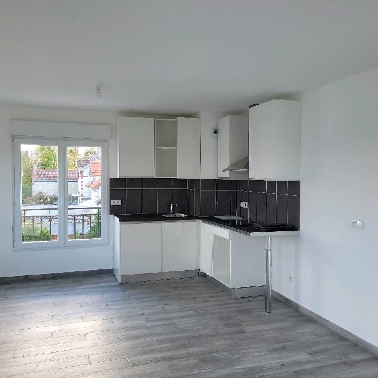 Location Appartement 3 pièces 64m² VILLENOY 77124 - Photo 1