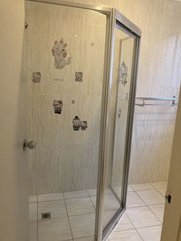 Impressive Two Bedroom Unit - Photo 4