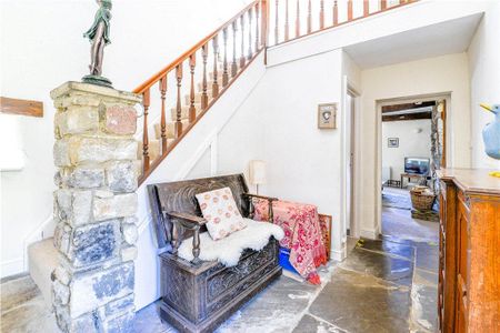 4 bedroom end of terrace house to rent - Photo 5