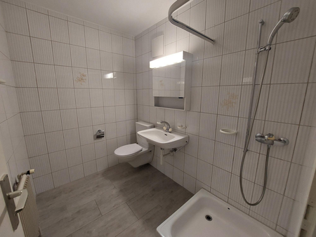 JOLI APPARTEMENT DE 3.5 PIECES EN DUPLEX AVEC CACHET - Foto 2