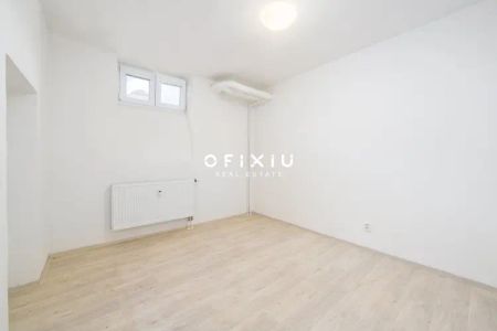 Pronájem bytu 2+kk 40 m - Fotografie 3