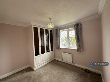 3 bedroom detached house to rent - Photo 3