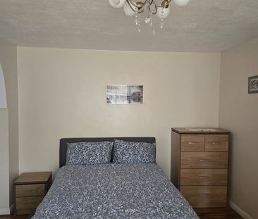 Room in a Shared House, Beechen Drive, BS16 - Photo 2