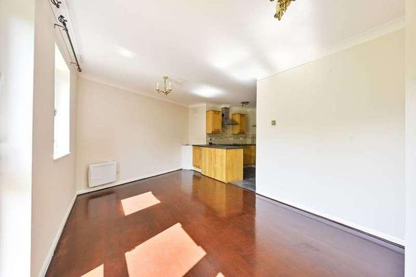 Maltings Place, Sands End, SW6 - Photo 1