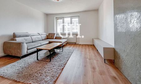 Na prenájom priestranný 2-izbový tehlový byt (63 m²) vo Zvolene – Janka Kráľa, komplet zariadený, vlastné kúrenie - Photo 3