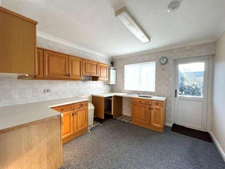 Shotley Close, Clacton-on-sea, CO16 - Photo 3