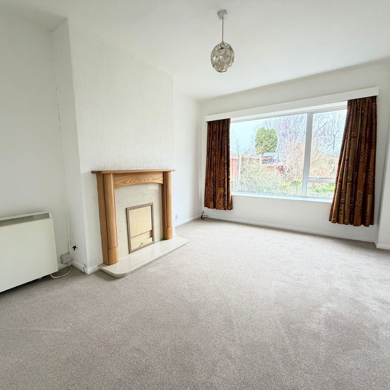 Redland Close, Gloucester - Photo 1