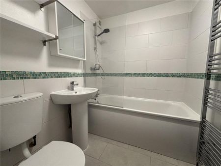 1 bedroom flat to rent - Photo 5