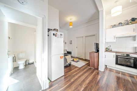 Brixton Road, London, SW9 - Photo 2