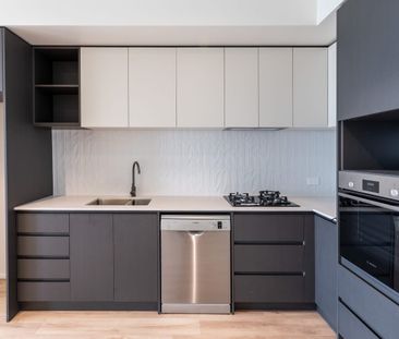 Victoria Tower Adelaide-One Bedroom PLUS One Study|Premium City Living - Photo 4