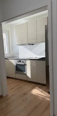 Helle, ruhige 39 m² Wohnung in Praternähe - 5. Stock, voll möbliert & renoviert - Photo 1