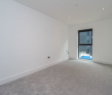 Waterford House, Bayscape, Cardiff Marina - Photo 3