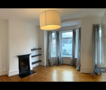 2 bedroom semi-detached house to rent - Photo 6