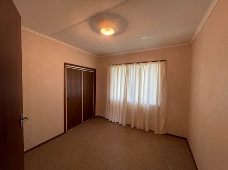 Brick Beauty 3 Bedroom Home - Photo 4