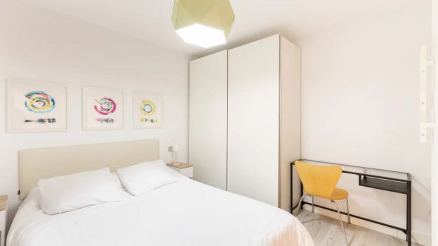 Spacious, stylish ground floor apartment with excellent connections to the city center. - Photo 1